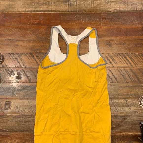 La Sportiva yellow tank top - Women’s Small - Picture 8 of 10